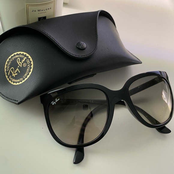 COPY - Black Ray-Ban Cats 1000 sunglasses - Picture 1 of 5